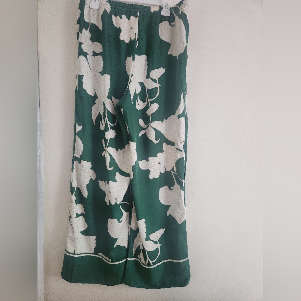 H&m Co-ord Set pajama style shirt × flowy pants floral green ecru BNWT - Picture 14 of 15